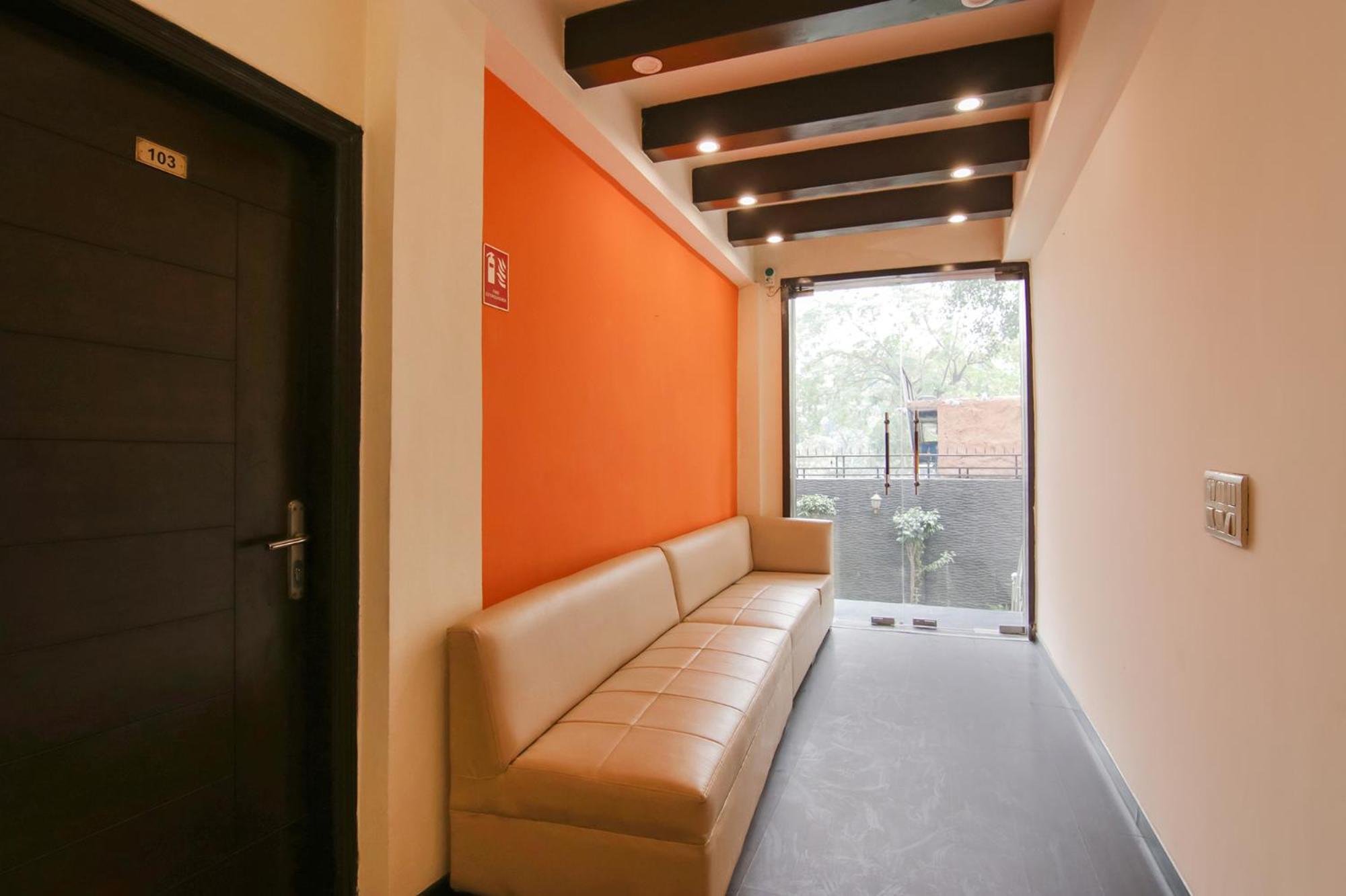 Fabhotel The Lavish Villa Badshahpur Экстерьер фото