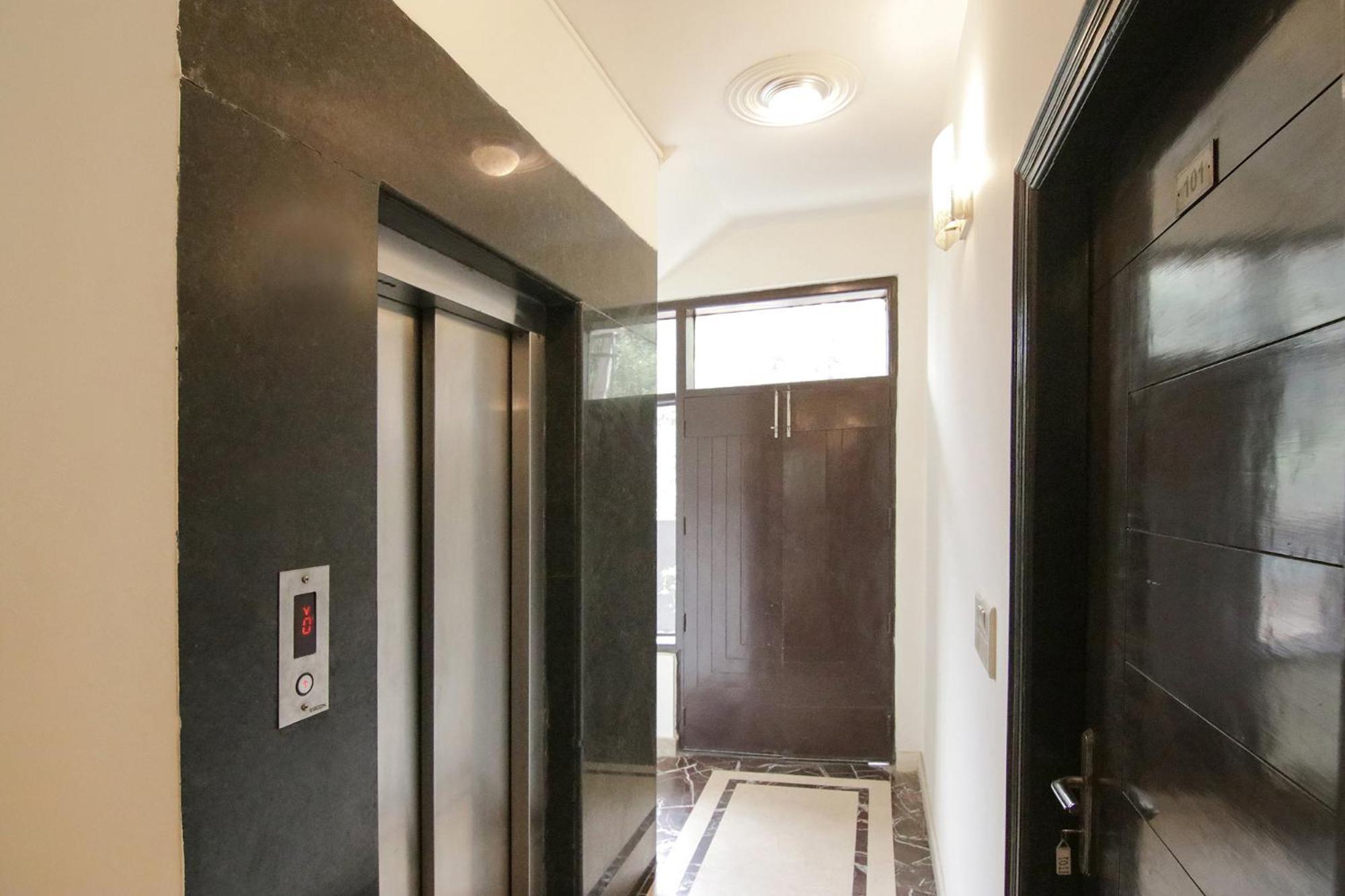 Fabhotel The Lavish Villa Badshahpur Экстерьер фото